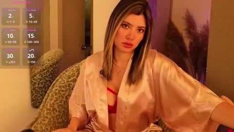 Snapshot of mia_monroe_888 chatting on 01-06-26, 04:32 Mia Monroe online show from 01-06-26, 04:32