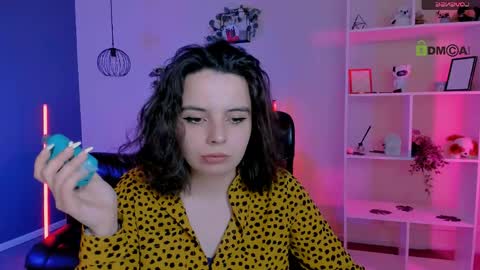 Snapshot of mia_mooon_ chatting on 05-06-26, 08:52 mia_mooon_ online show from 05-06-26, 08:52