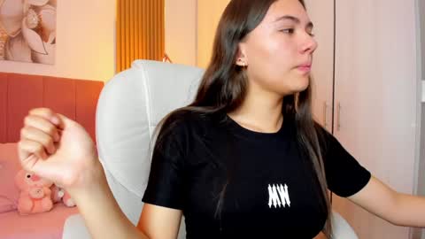 Mia Nevaeh - follow me online show from 02-04-25, 09:10