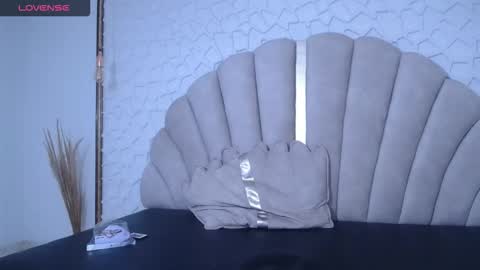 mia_prince_ online show from 01-07-26, 05:48