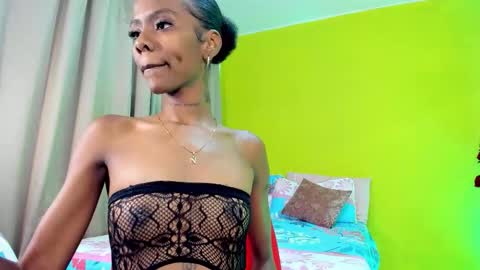 Mia online show from 10-09-25, 02:59