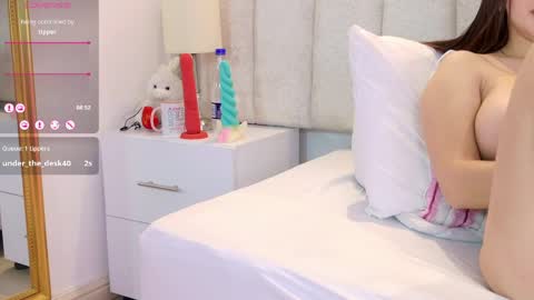 Mia online show from 04-23-26, 12:29