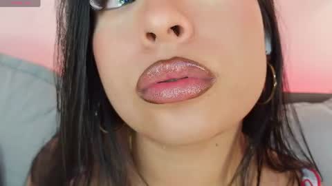 Snapshot of mia_roux1 chatting on 07-26-26, 05:59 Mia online show from 07-26-26, 05:59