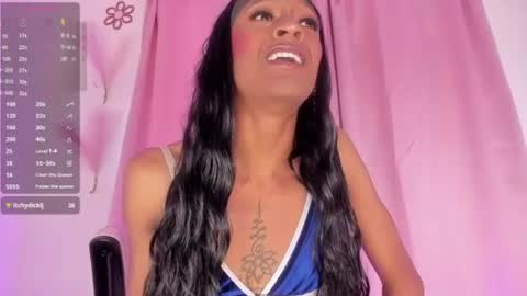 mia_royal online show from 07-14-26, 08:36