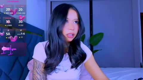 Mia online show from 04-26-26, 04:48