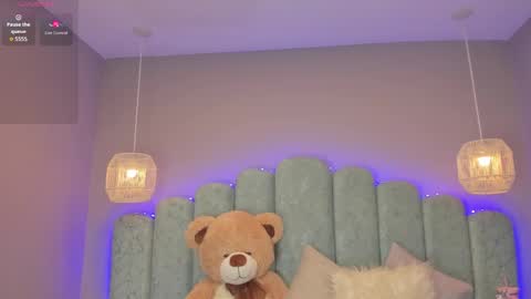 Snapshot of mia_slutty_ chatting on 11-29-25, 01:58 Mia online show from 11-29-25, 01:58