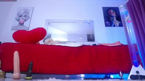 Mia  online show from 02-15-25, 02:47