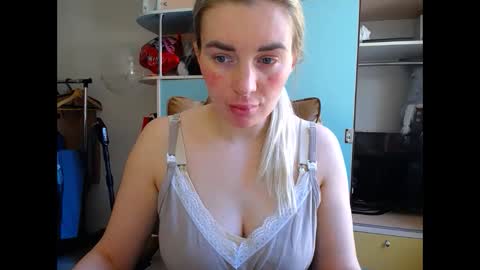 Mia. online show from 02-21-26, 01:56