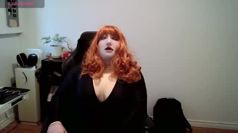 Mia the  Doll online show from 05-14-26, 07:31