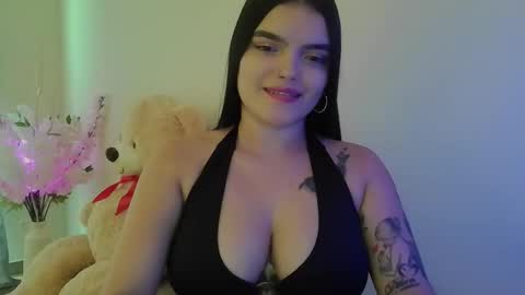 mia_thopsom online show from 02-19-26, 02:57