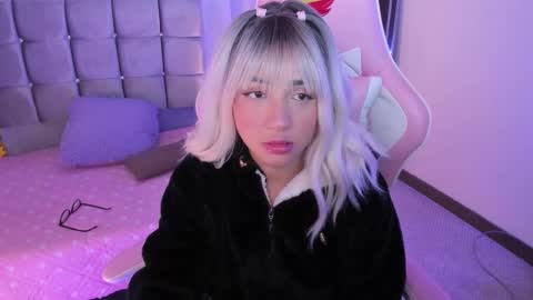 Snapshot of miaa_06 chatting on 09-20-25, 02:45 mia nicolle online show from 09-20-25, 02:45