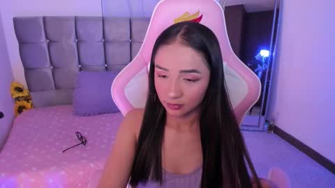 Snapshot of miaa_06 chatting on 09-25-25, 03:10 mia nicolle online show from 09-25-25, 03:10