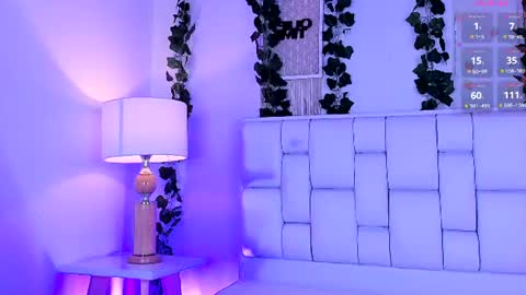 Mia online show from 07-11-26, 11:24