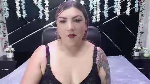 miaa_sweett_x online show from 04-17-26, 02:58