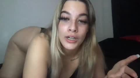 Snapshot of miaaasturbate chatting on 10-06-25, 12:46 Mia Moji online show from 10-06-25, 12:46