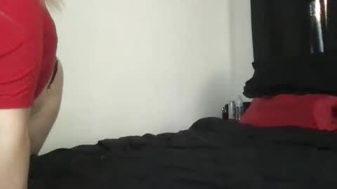 Snapshot of miaaasturbate chatting on 12-01-25, 02:00 Mia Moji online show from 12-01-25, 02:00