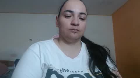 Snapshot of miaabrownn chatting on 03-04-26, 07:53 MIA online show from 03-04-26, 07:53