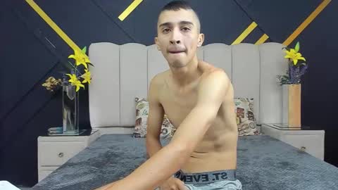 Snapshot of miaandrony chatting on 02-17-26, 12:56 miaandrony online show from 02-17-26, 12:56