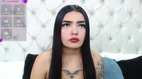 Snapshot of miaasmiith_ chatting on 09-16-25, 12:28 Alexandra online show from 09-16-25, 12:28
