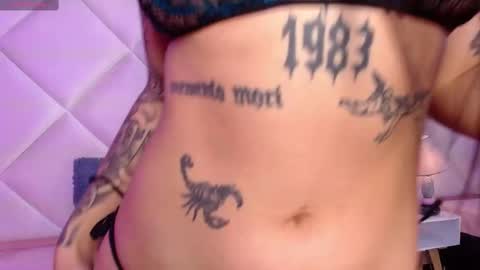Snapshot of miaasmiith_ chatting on 10-06-25, 11:51 Alexandra online show from 10-06-25, 11:51