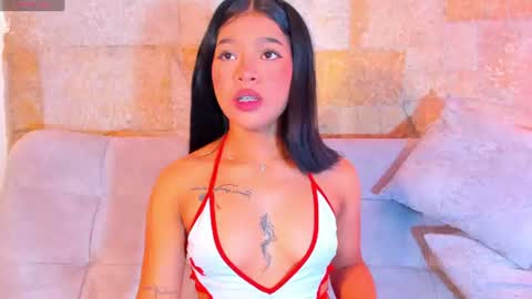 Snapshot of miaasummeer chatting on 07-19-26, 01:04 MiaaSummeer online show from 07-19-26, 01:04