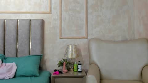 Snapshot of miaasummer chatting on 03-12-26, 11:27 Miaasummer online show from 03-12-26, 11:27