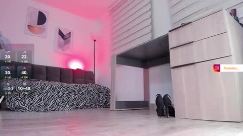 Snapshot of miabelier_ chatting on 11-13-25, 11:58 Mia Belier online show from 11-13-25, 11:58