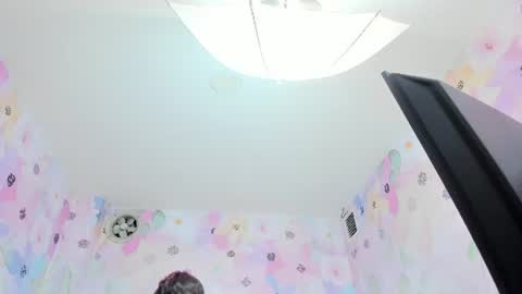 Mia online show from 07-02-26, 11:00