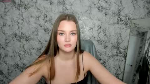 Mia online show from 03-01-26, 05:15