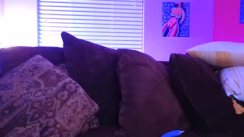 Snapshot of miacanela_xo chatting on 12-05-24, 05:59 Mia online show from 12-05-24, 05:59