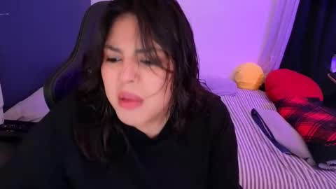 Mia online show from 03-24-26, 12:59