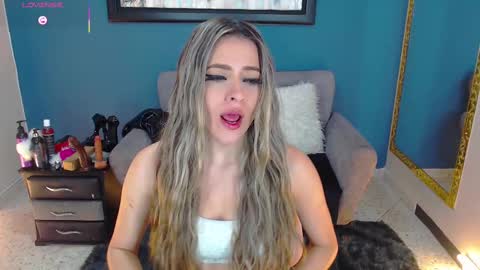 MiaCarper online show from 03-06-25, 12:10