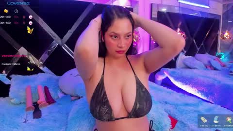 Snapshot of miacharloth chatting on 09-09-25, 01:27 Mia online show from 09-09-25, 01:27