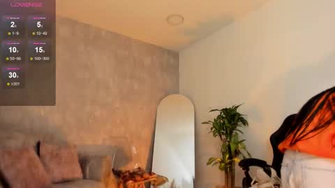 Snapshot of miacoopersx chatting on 10-11-25, 12:15 miacooper online show from 10-11-25, 12:15