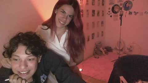 Snapshot of miadollprincess chatting on 04-06-26, 04:32 . . M I A . . online show from 04-06-26, 04:32