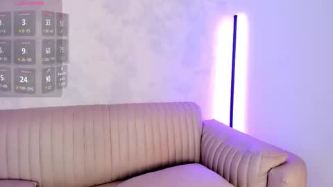 Snapshot of miaebony_ chatting on 10-31-25, 04:52 Call me Mia online show from 10-31-25, 04:52