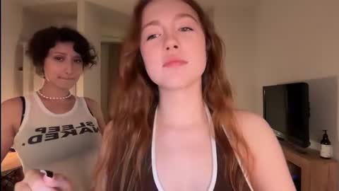 Mia online show from 06-15-26, 09:50