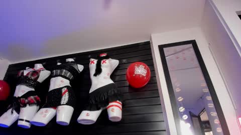 miafox_03 online show from 02-14-26, 03:42