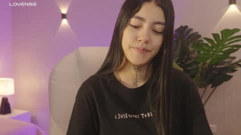 Mia Gomez online show from 11-03-25, 12:39