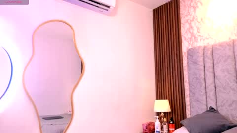 miagomezx online show from 05-01-26, 07:51