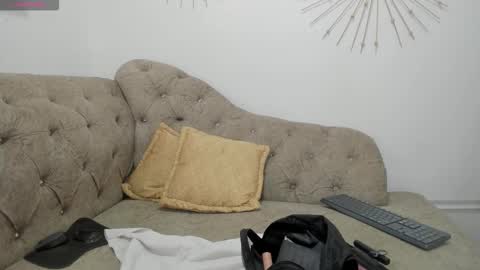 Miah Collins online show from 09-19-25, 07:58