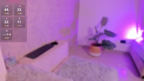 Snapshot of miah_luv chatting on 10-07-25, 08:39 Miah online show from 10-07-25, 08:39