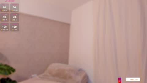 Snapshot of miah_luv chatting on 05-29-26, 08:07 Miah online show from 05-29-26, 08:07