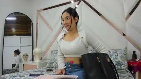 Snapshot of miaharper0 chatting on 06-13-26, 11:02 miaharper0 online show from 06-13-26, 11:02