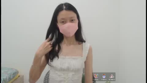 miahchan68 online show from 10-12-25, 05:45