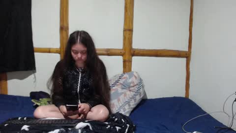 Mia  Sam online show from 02-15-25, 02:04