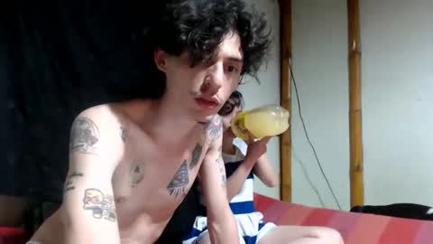 Snapshot of miahells chatting on 06-06-26, 08:35 Mia Sam online show from 06-06-26, 08:35