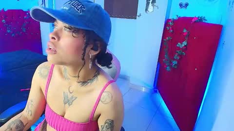 MIA VELEZ online show from 09-12-25, 02:22