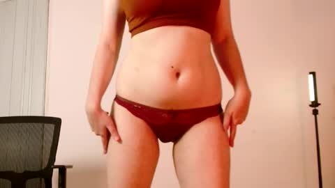 Mia online show from 04-13-26, 09:20