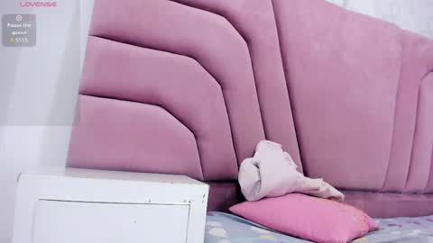 miajhonsonx online show from 04-29-26, 05:52